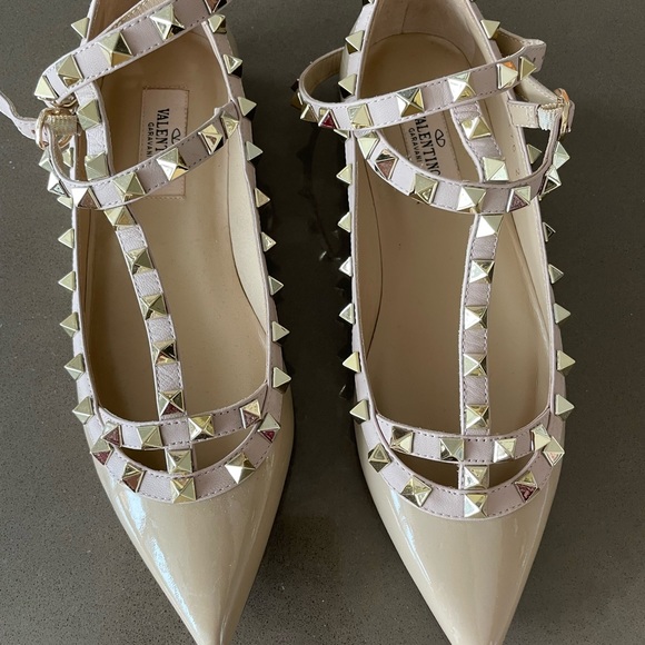 Valentino Garavani Rockstud ballerina in patent leather - Picture 2 of 6